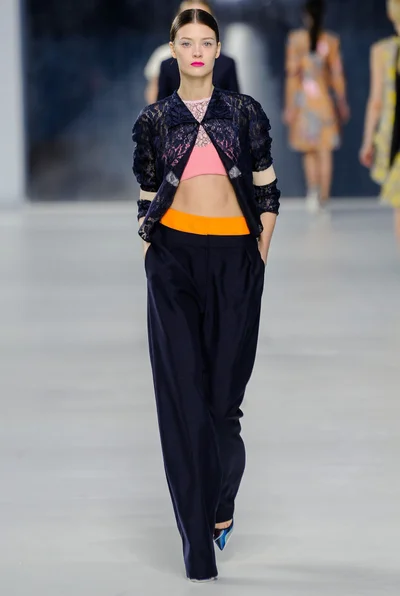 Look 36